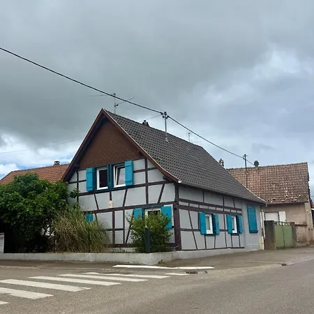 Holiday home L Escapade De Maison Familiale Cours Privee